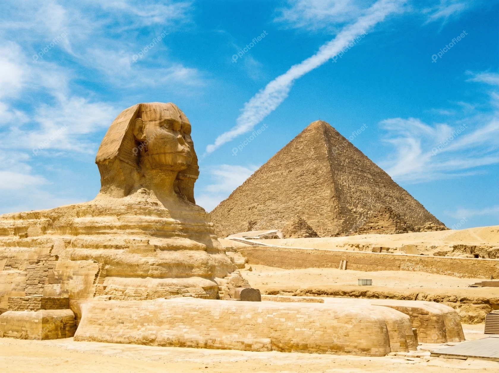The Great Sphinx and Pyramid of Giza in Egypt