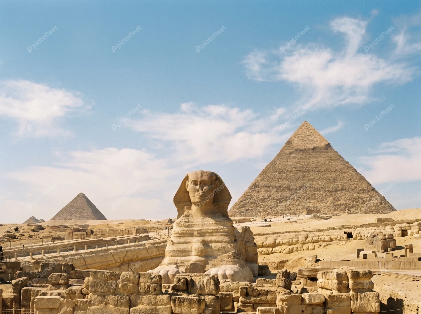 The Great Sphinx and Great Pyramid of Giza in Egypt